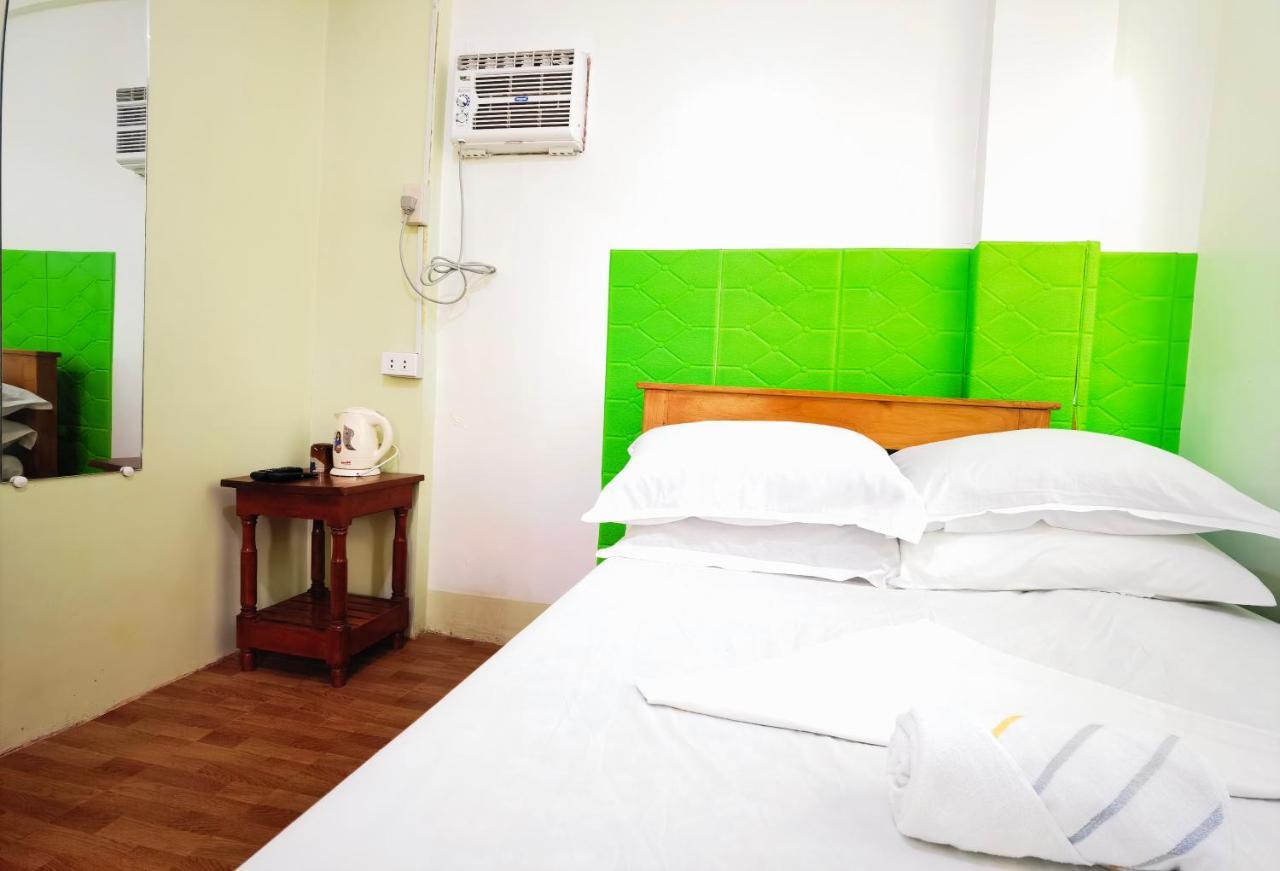 Reddoorz At D128 Lodge Cagayan Valley Tuguegarao City Exteriör bild