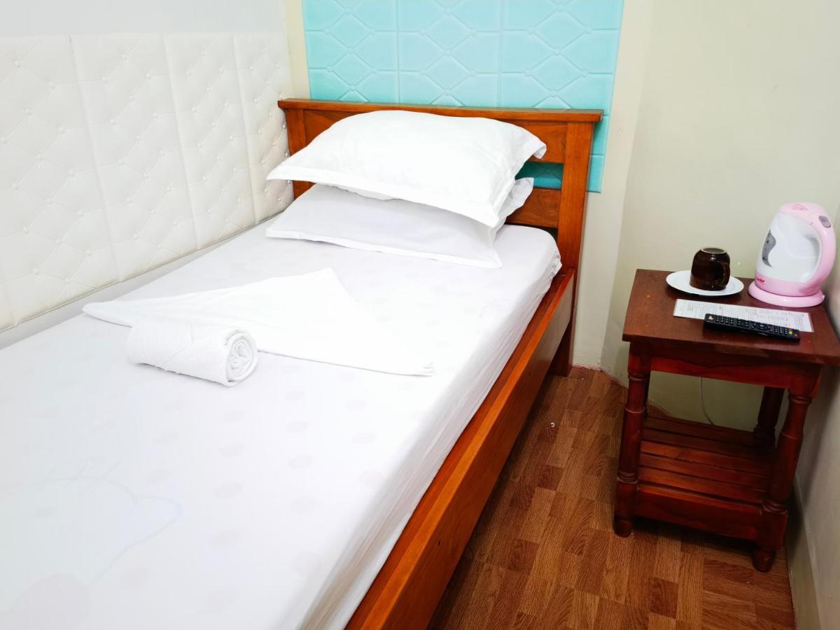 Reddoorz At D128 Lodge Cagayan Valley Tuguegarao City Exteriör bild