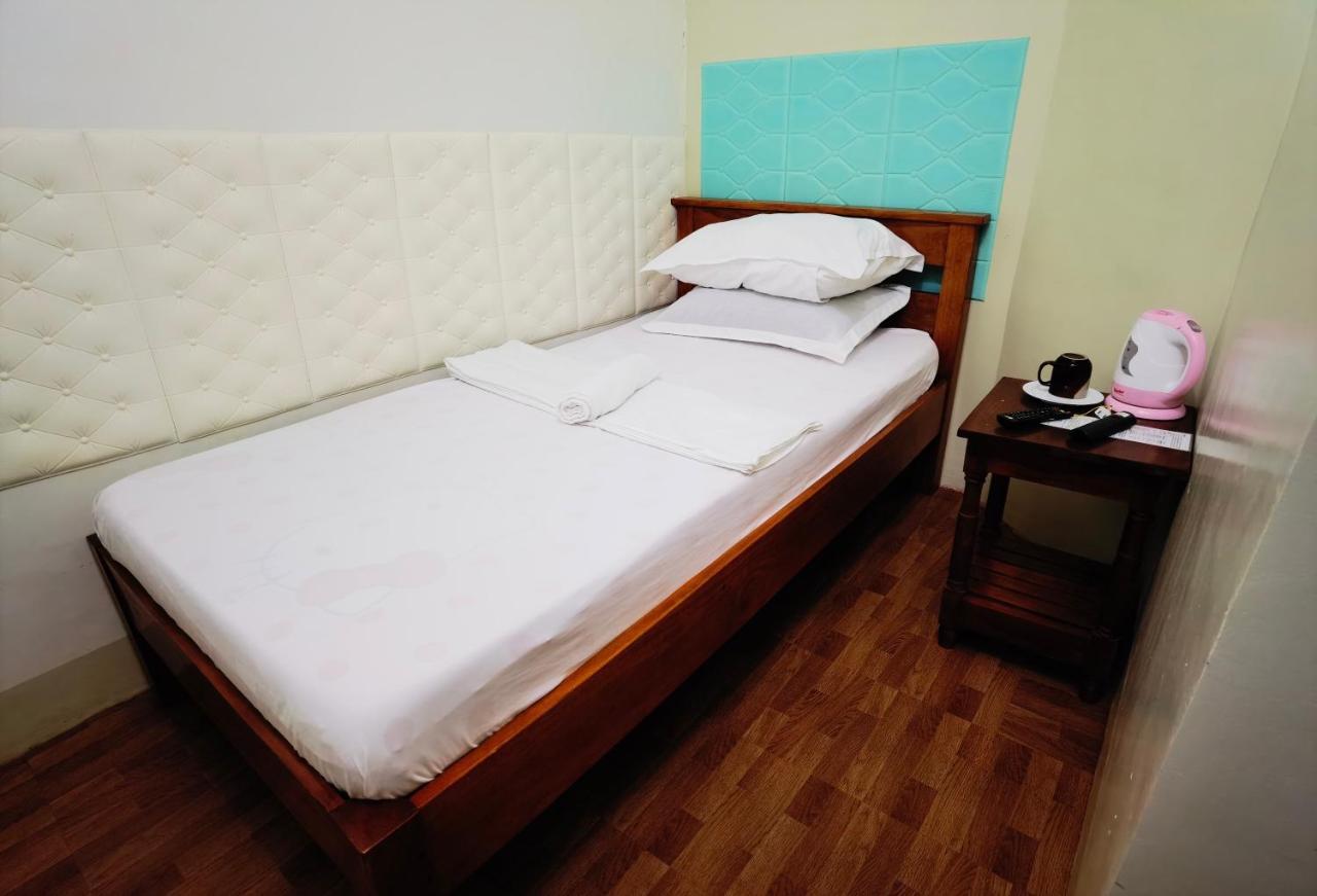 Reddoorz At D128 Lodge Cagayan Valley Tuguegarao City Exteriör bild